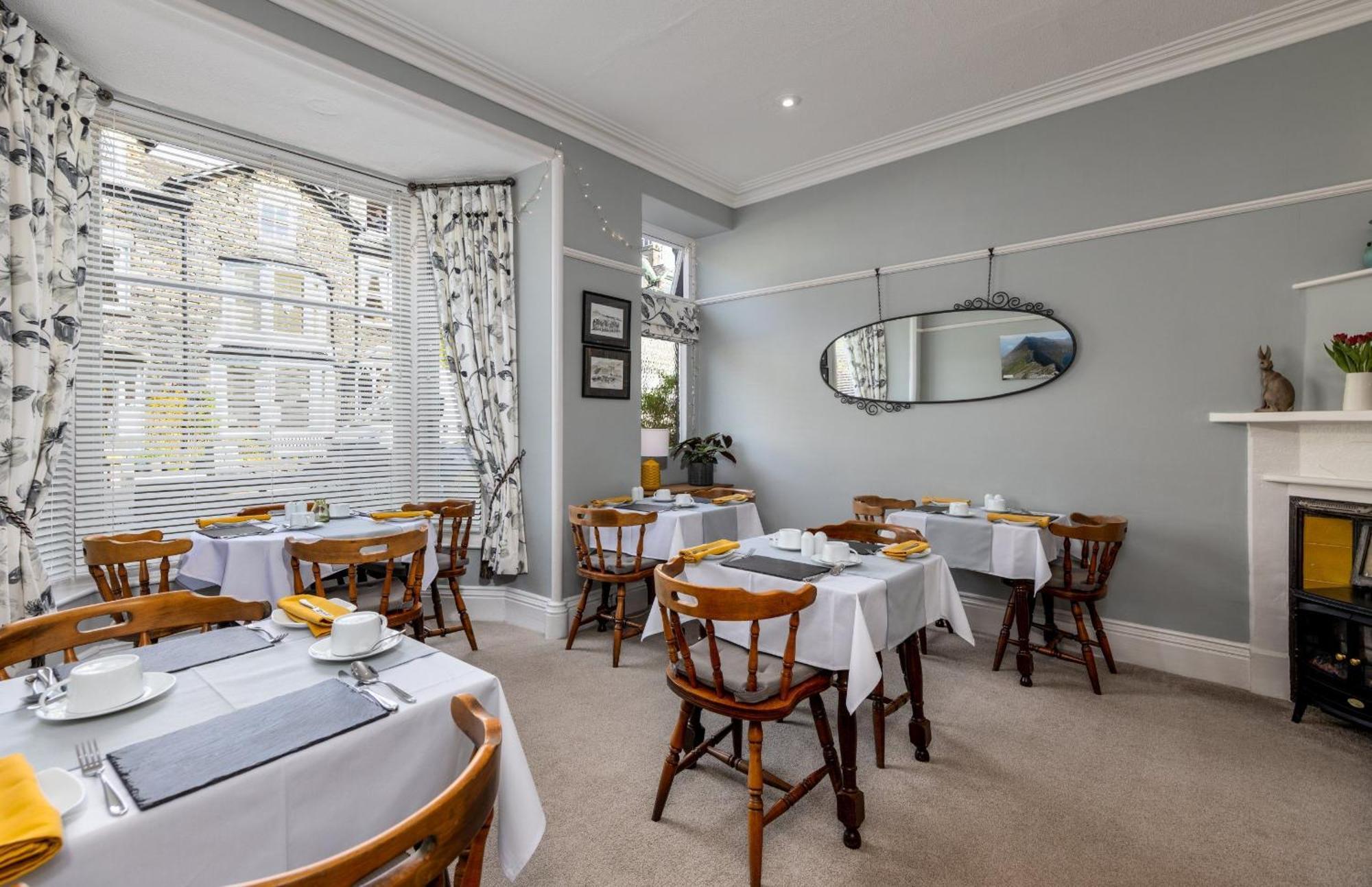 2 Cambridge Villas B & B 앰블사이드 외부 사진
